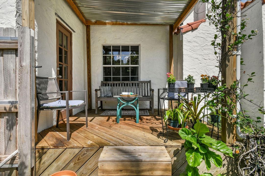 2118FloridaAve(33)