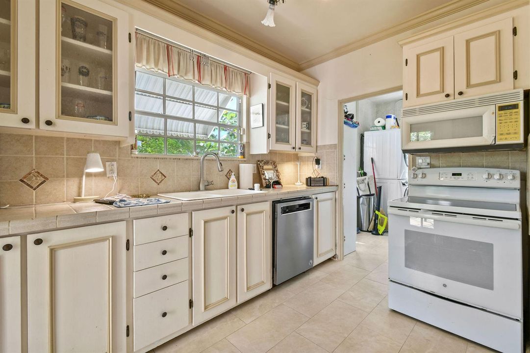 2118FloridaAve(18)
