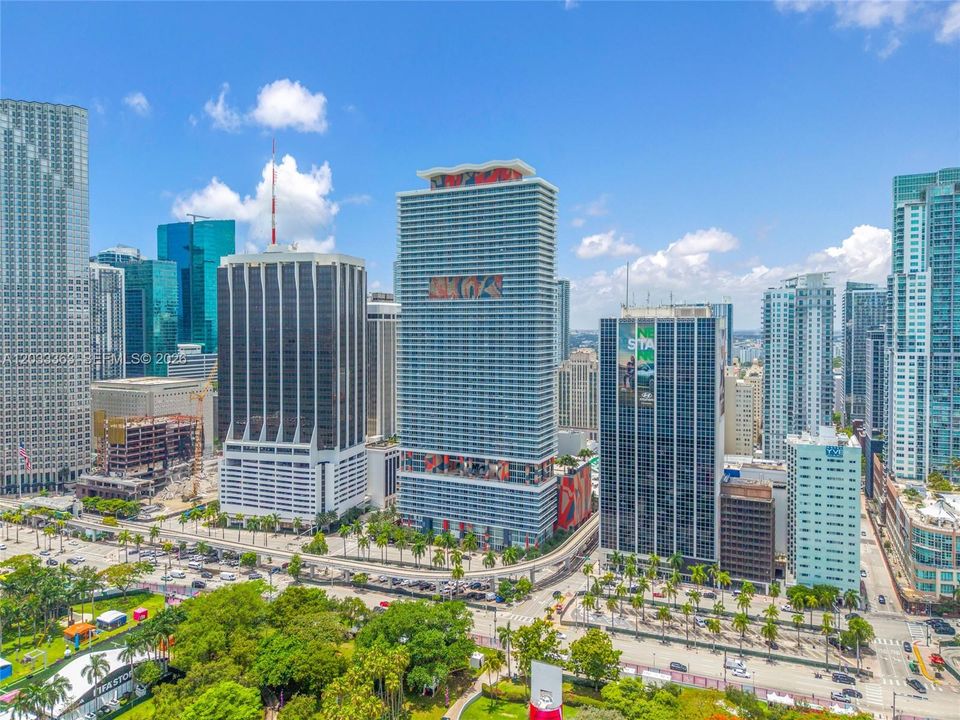 For Sale: $460,000 (1 beds, 1 baths, 800 Square Feet)