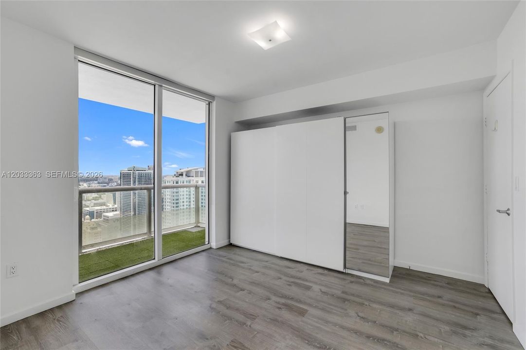 For Sale: $460,000 (1 beds, 1 baths, 800 Square Feet)