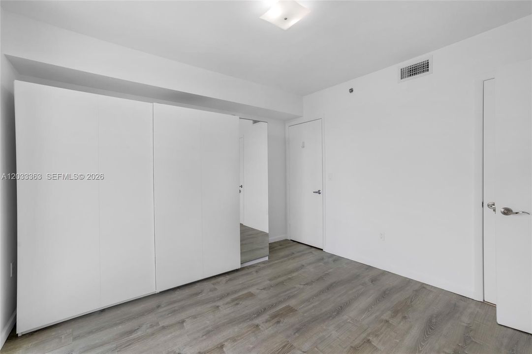 For Sale: $460,000 (1 beds, 1 baths, 800 Square Feet)