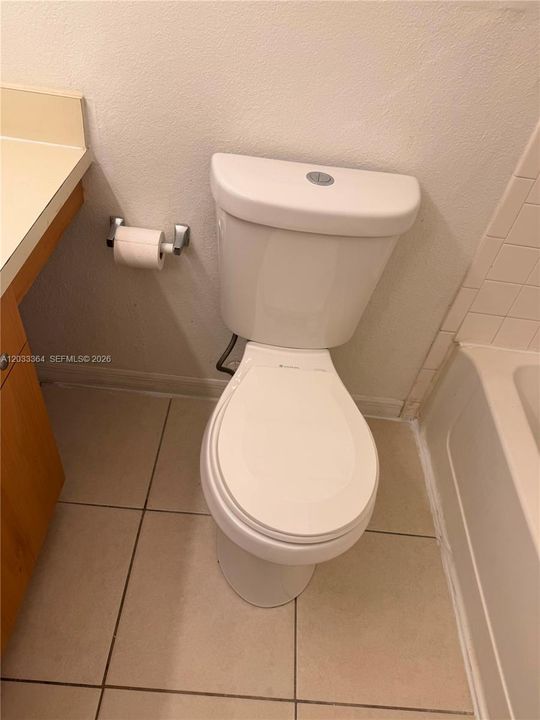 For Rent: $2,050 (2 beds, 2 baths, 963 Square Feet)