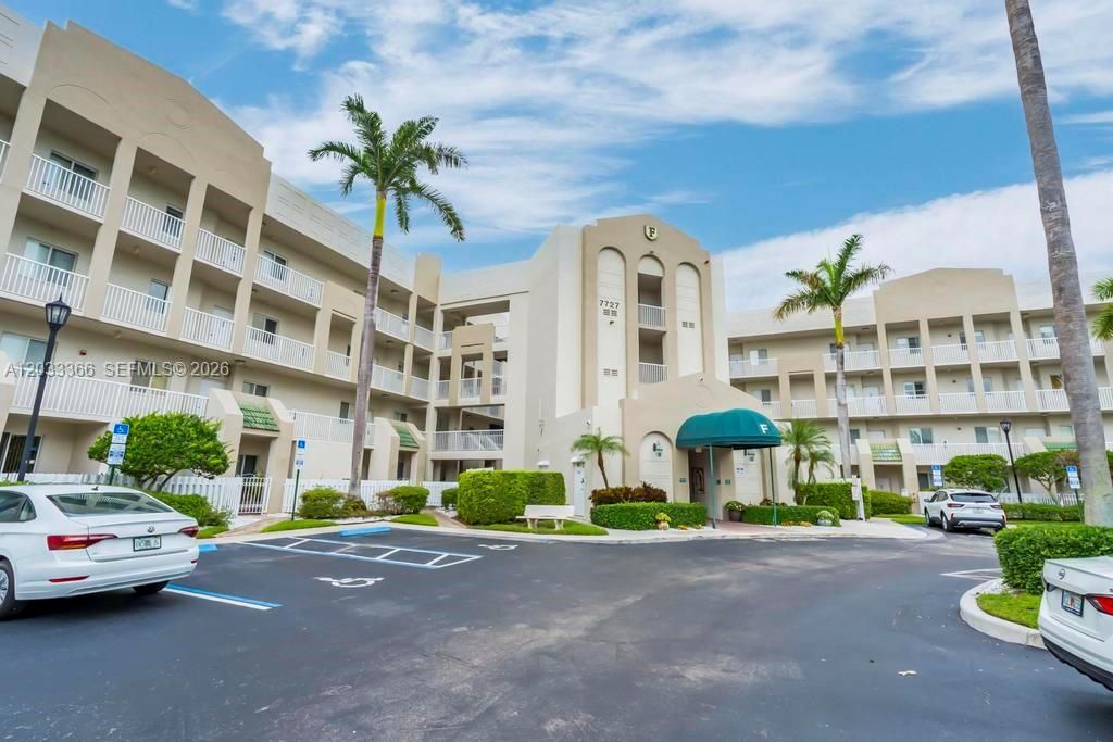 For Sale: $250,000 (2 beds, 2 baths, 1705 Square Feet)