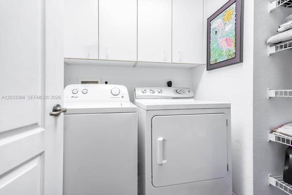 For Sale: $250,000 (2 beds, 2 baths, 1705 Square Feet)