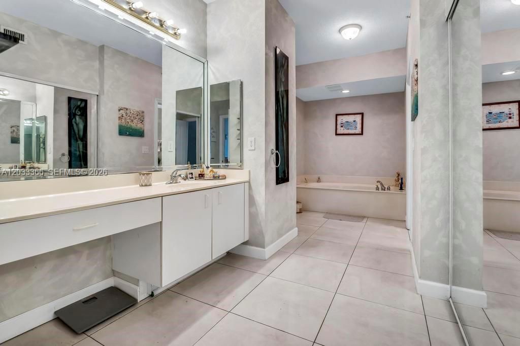 For Sale: $250,000 (2 beds, 2 baths, 1705 Square Feet)