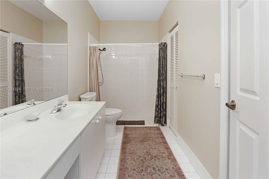 For Rent: $3,600 (2 beds, 2 baths, 1404 Square Feet)