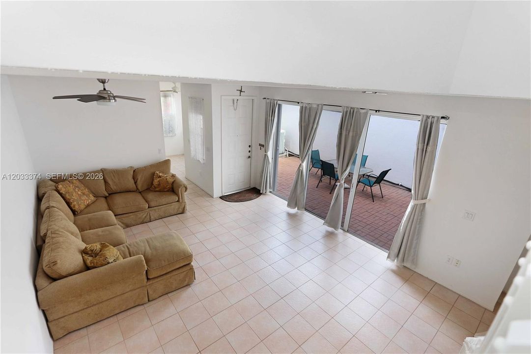 For Rent: $3,600 (2 beds, 2 baths, 1404 Square Feet)