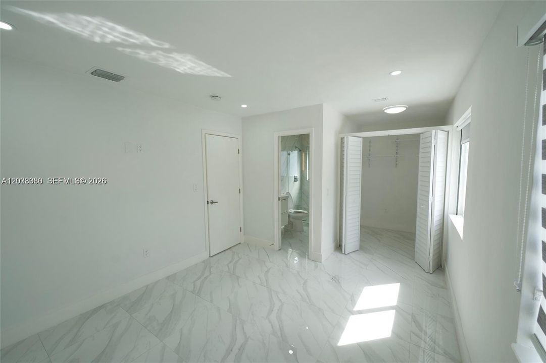 For Rent: $3,100 (2 beds, 2 baths, 1265 Square Feet)