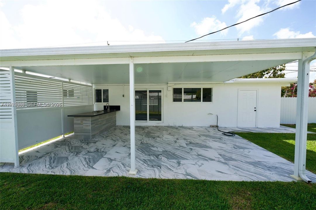 For Rent: $3,100 (2 beds, 2 baths, 1265 Square Feet)