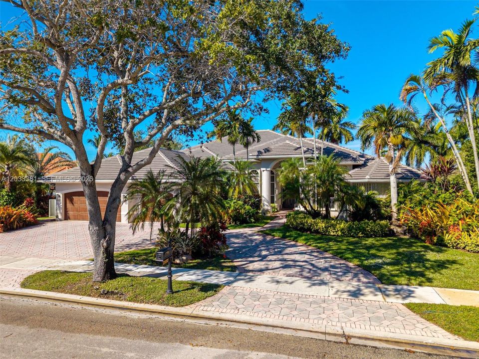 For Sale: $2,598,000 (7 beds, 6 baths, 4787 Square Feet)