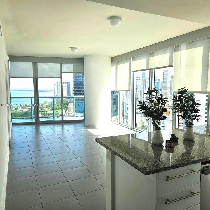 For Sale: $890,000 (2 beds, 2 baths, 1315 Square Feet)