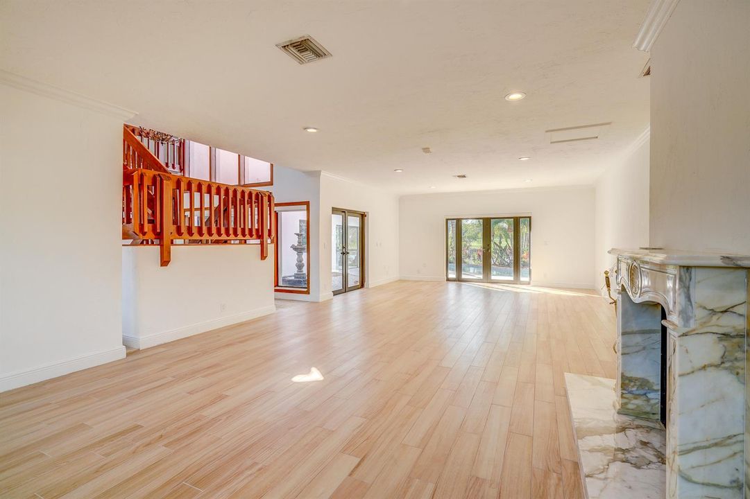Living Room2