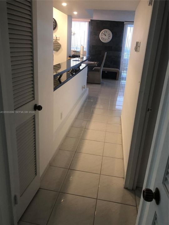 For Sale: $585,000 (2 beds, 2 baths, 1312 Square Feet)