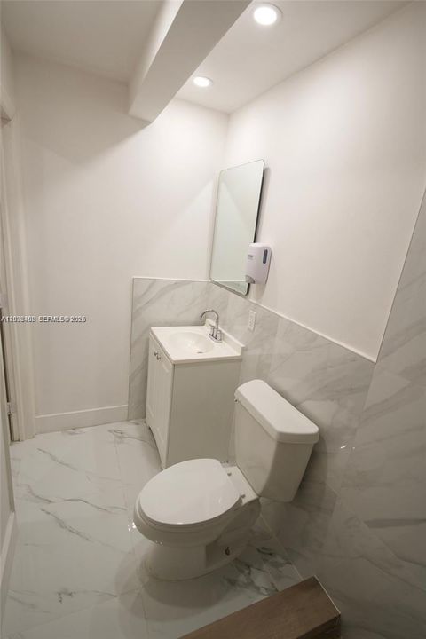 В аренду: $1,500 (3 спален, 1 ванн, 1265 Квадратных фут)