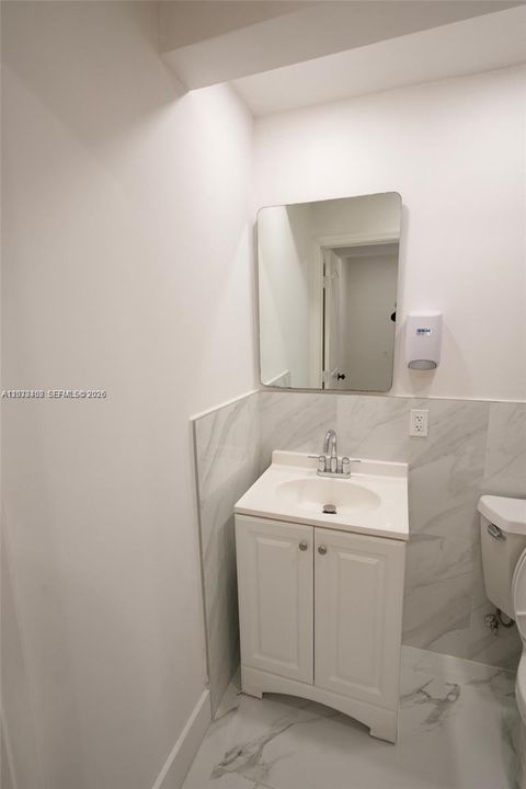 В аренду: $1,500 (3 спален, 1 ванн, 1265 Квадратных фут)