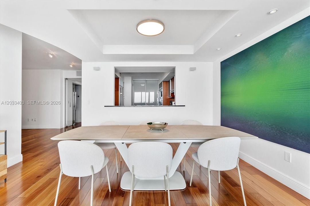 For Rent: $9,200 (2 beds, 3 baths, 1730 Square Feet)