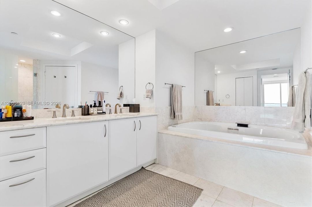 For Rent: $9,200 (2 beds, 3 baths, 1730 Square Feet)