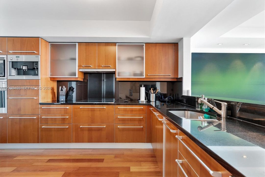 For Rent: $9,200 (2 beds, 3 baths, 1730 Square Feet)