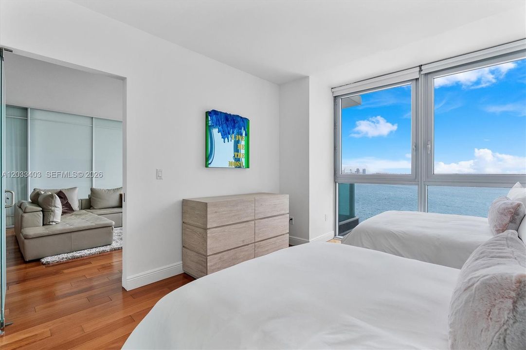 For Rent: $9,200 (2 beds, 3 baths, 1730 Square Feet)