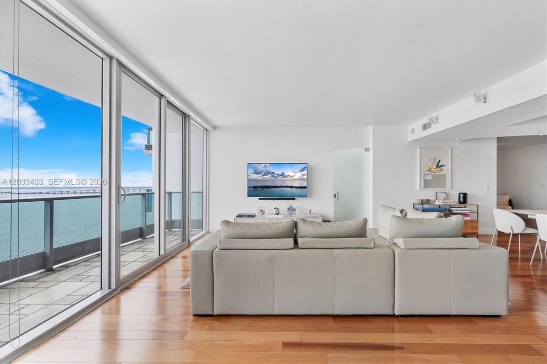For Rent: $9,200 (2 beds, 3 baths, 1730 Square Feet)