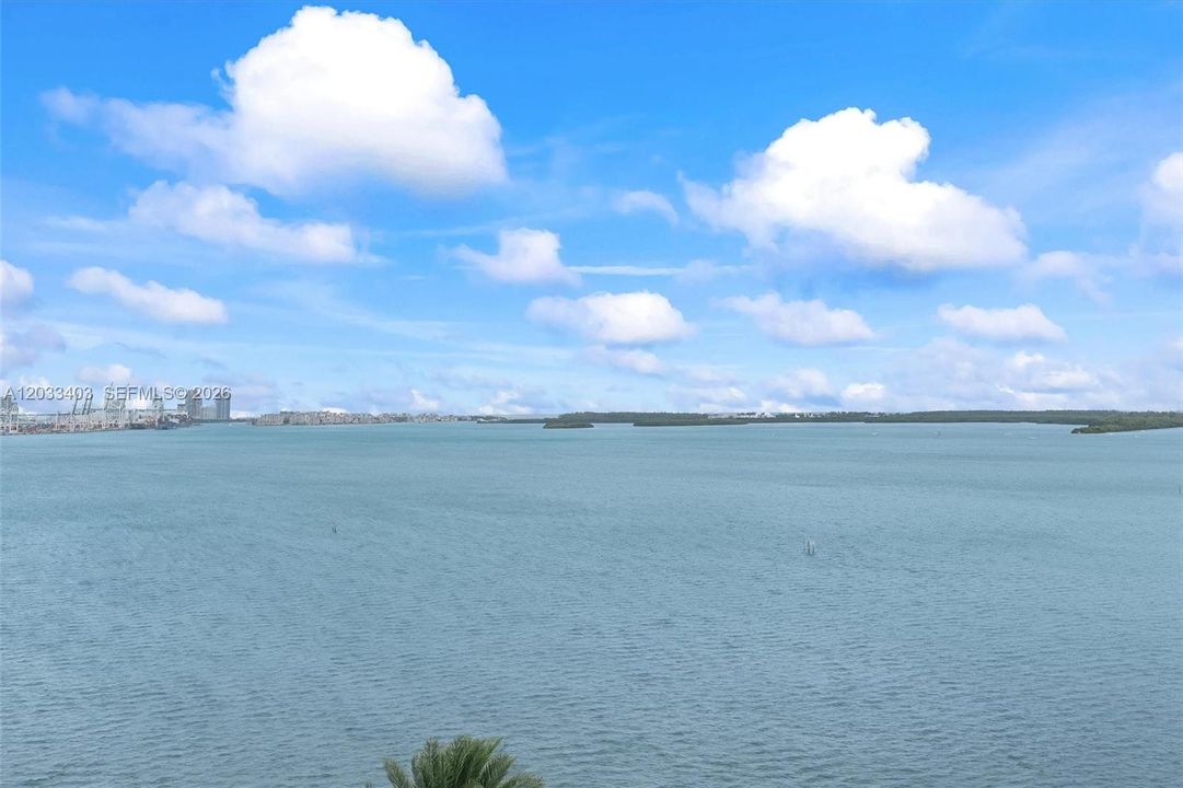 For Rent: $9,200 (2 beds, 3 baths, 1730 Square Feet)