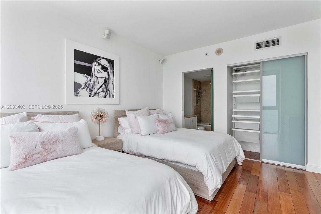 For Rent: $9,200 (2 beds, 3 baths, 1730 Square Feet)