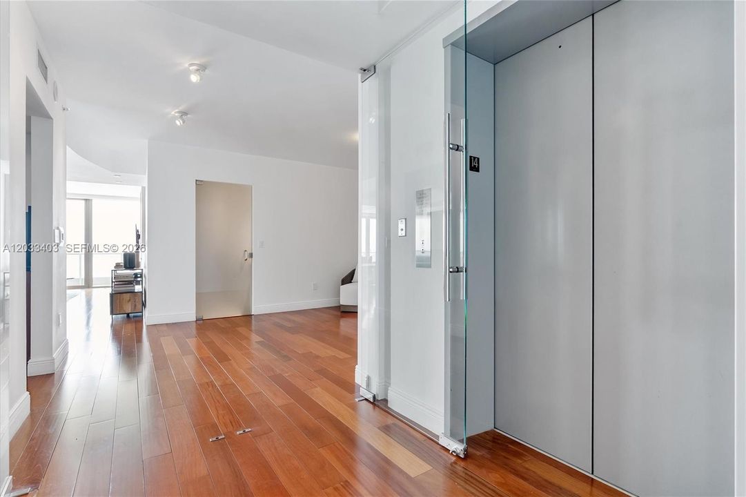 For Rent: $9,200 (2 beds, 3 baths, 1730 Square Feet)