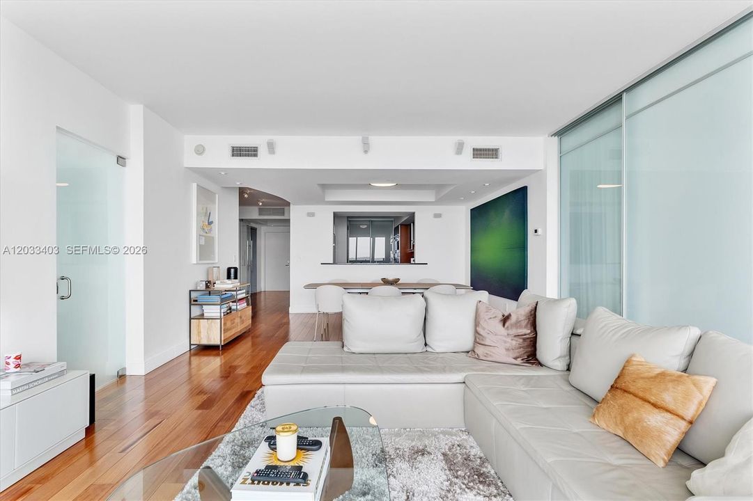 For Rent: $9,200 (2 beds, 3 baths, 1730 Square Feet)