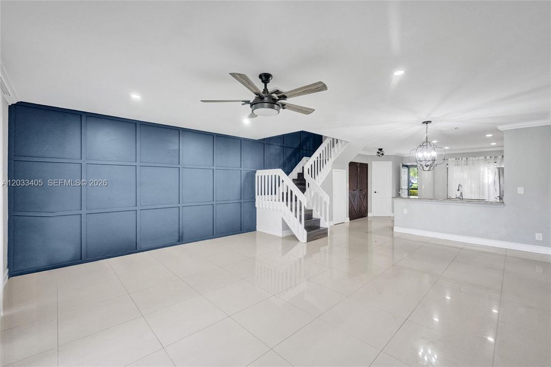 For Rent: $2,500 (2 beds, 2 baths, 1230 Square Feet)