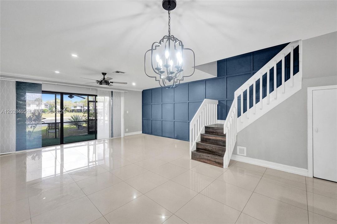 For Rent: $2,500 (2 beds, 2 baths, 1230 Square Feet)