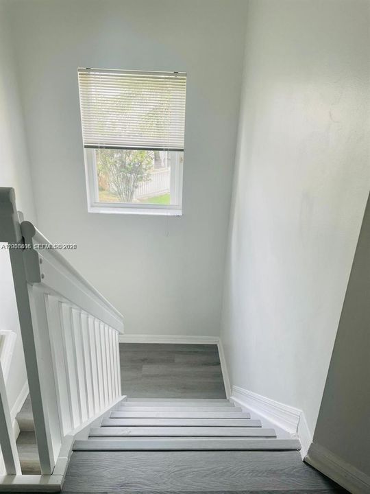 En Renta: $3,350 (3 camas, 2 baños, 1726 Pies cuadrados)