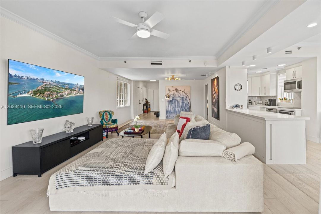 For Rent: $32,000 (3 beds, 3 baths, 2049 Square Feet)