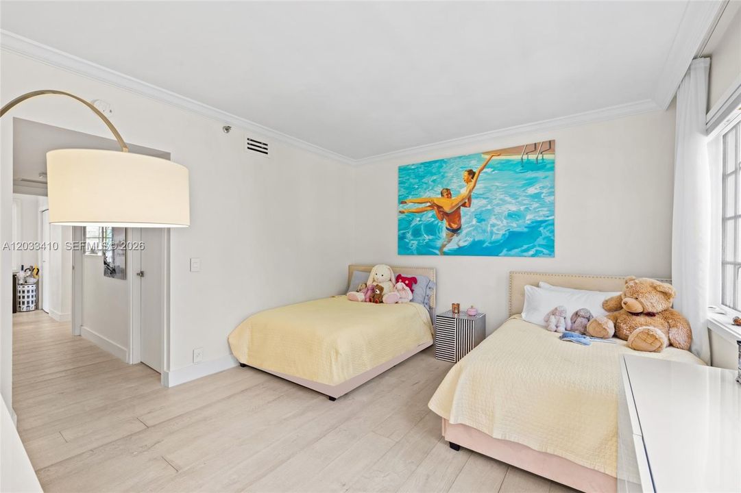 For Rent: $32,000 (3 beds, 3 baths, 2049 Square Feet)