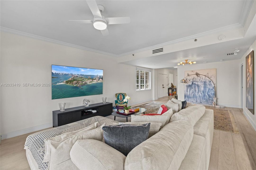 For Rent: $32,000 (3 beds, 3 baths, 2049 Square Feet)