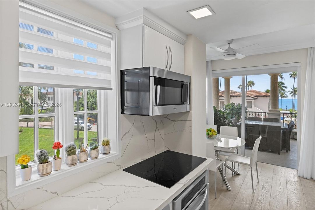For Rent: $32,000 (3 beds, 3 baths, 2049 Square Feet)