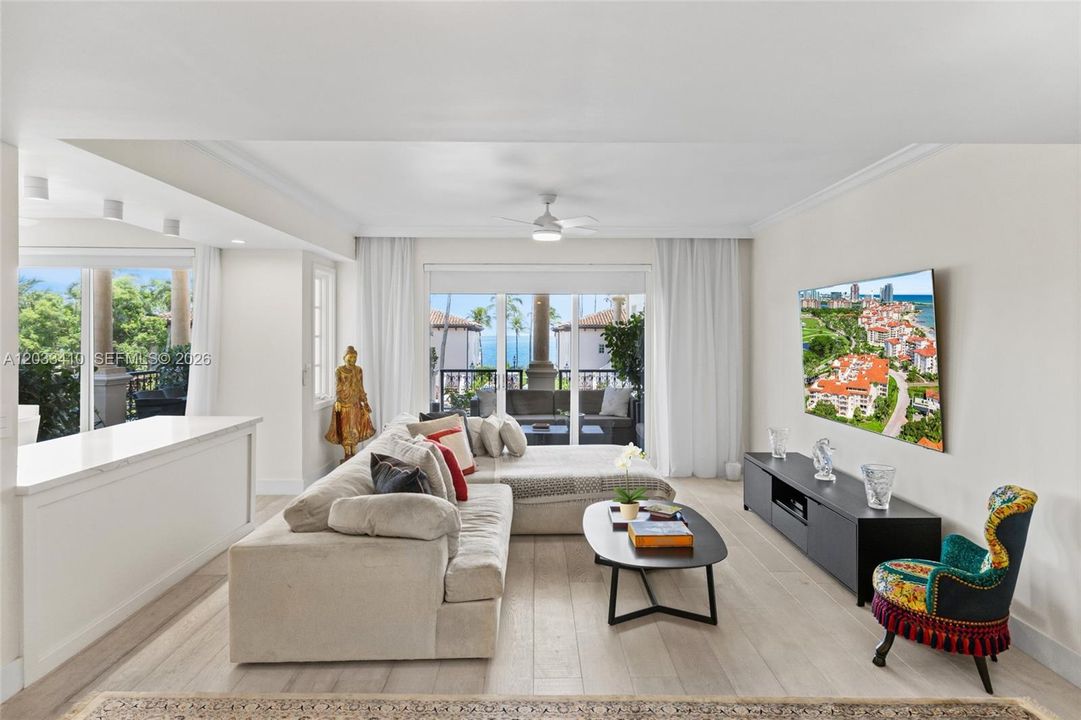 For Rent: $32,000 (3 beds, 3 baths, 2049 Square Feet)