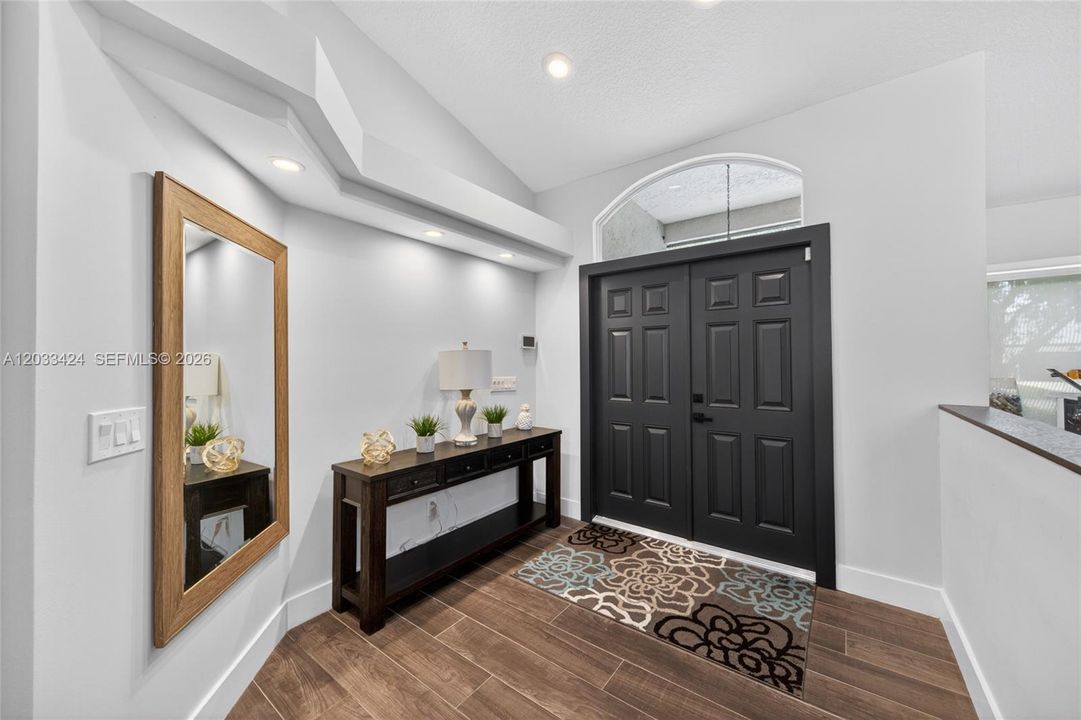 For Sale: $1,100,000 (4 beds, 2 baths, 2680 Square Feet)