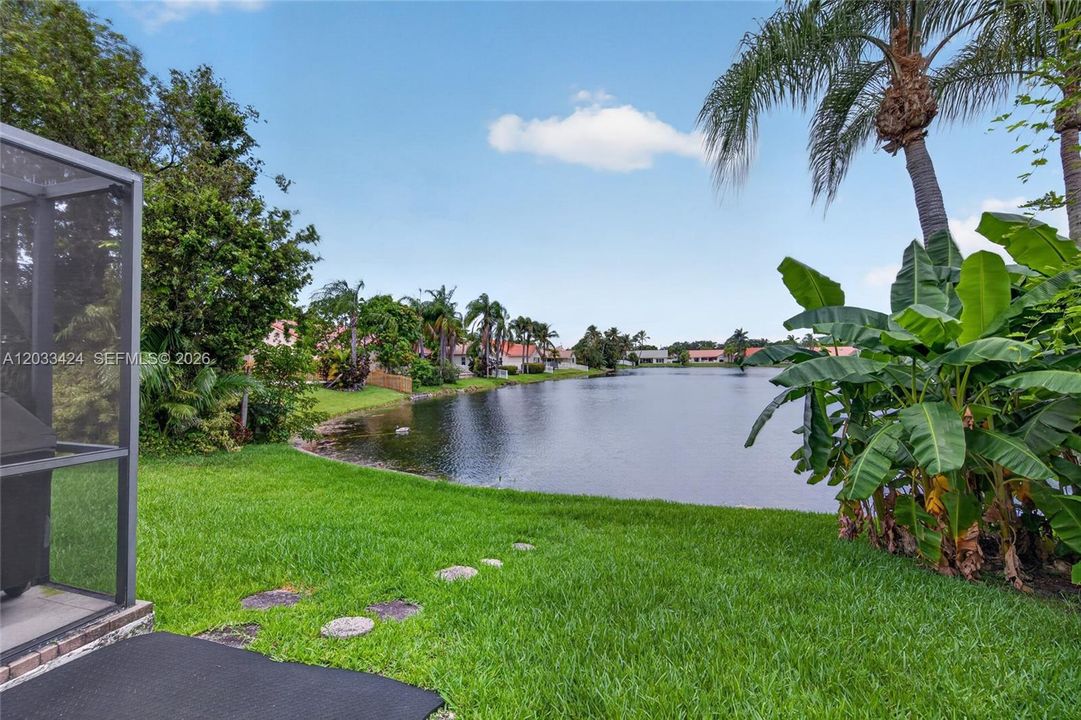 For Sale: $1,100,000 (4 beds, 2 baths, 2680 Square Feet)