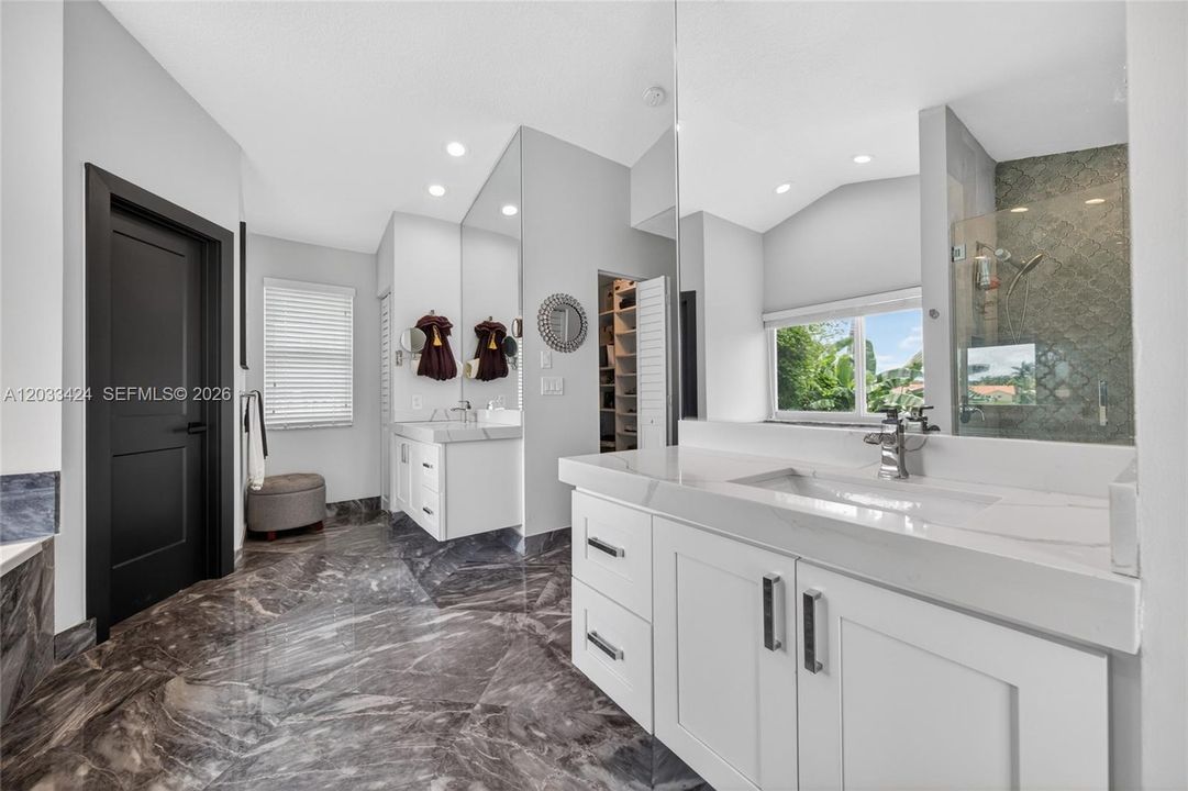 For Sale: $1,100,000 (4 beds, 2 baths, 2680 Square Feet)