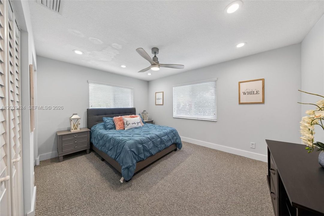 For Sale: $1,100,000 (4 beds, 2 baths, 2680 Square Feet)