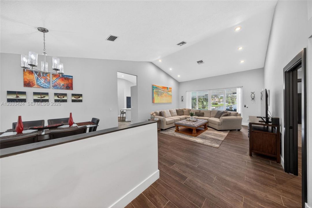 For Sale: $1,100,000 (4 beds, 2 baths, 2680 Square Feet)