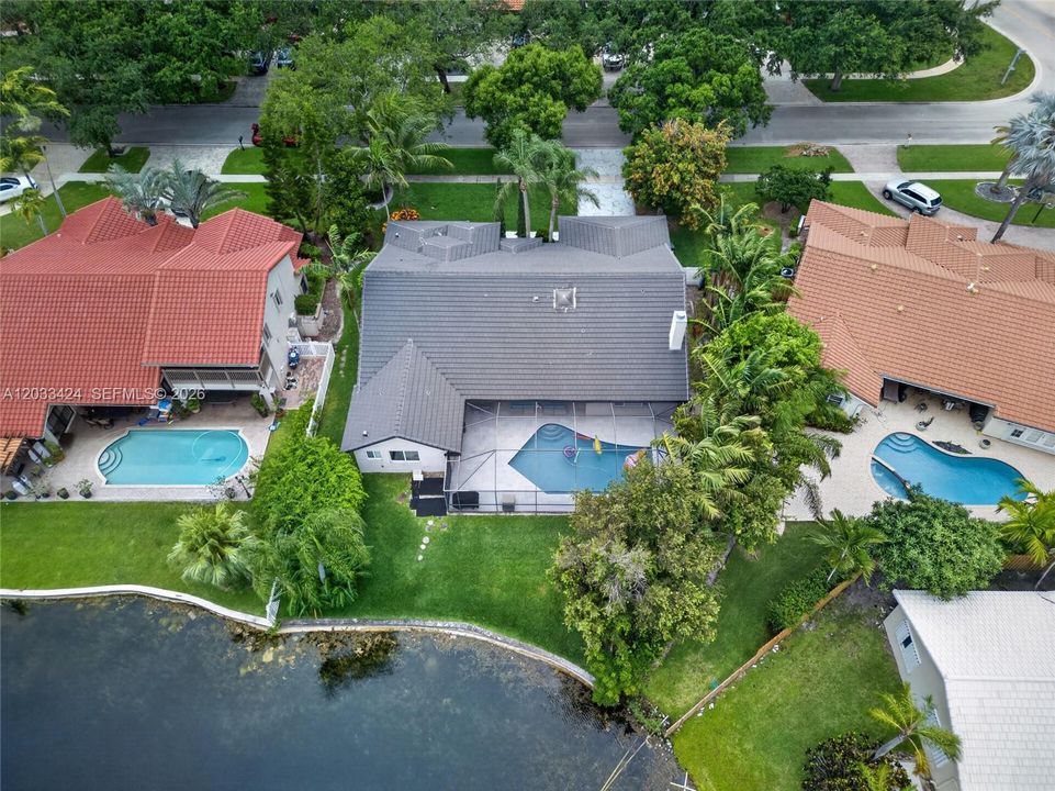 For Sale: $1,100,000 (4 beds, 2 baths, 2680 Square Feet)