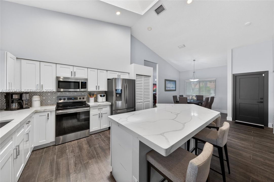 For Sale: $1,100,000 (4 beds, 2 baths, 2680 Square Feet)