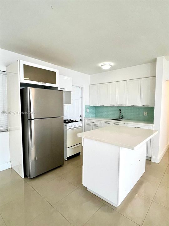 For Rent: $1,550 (1 beds, 1 baths, 0 Square Feet)