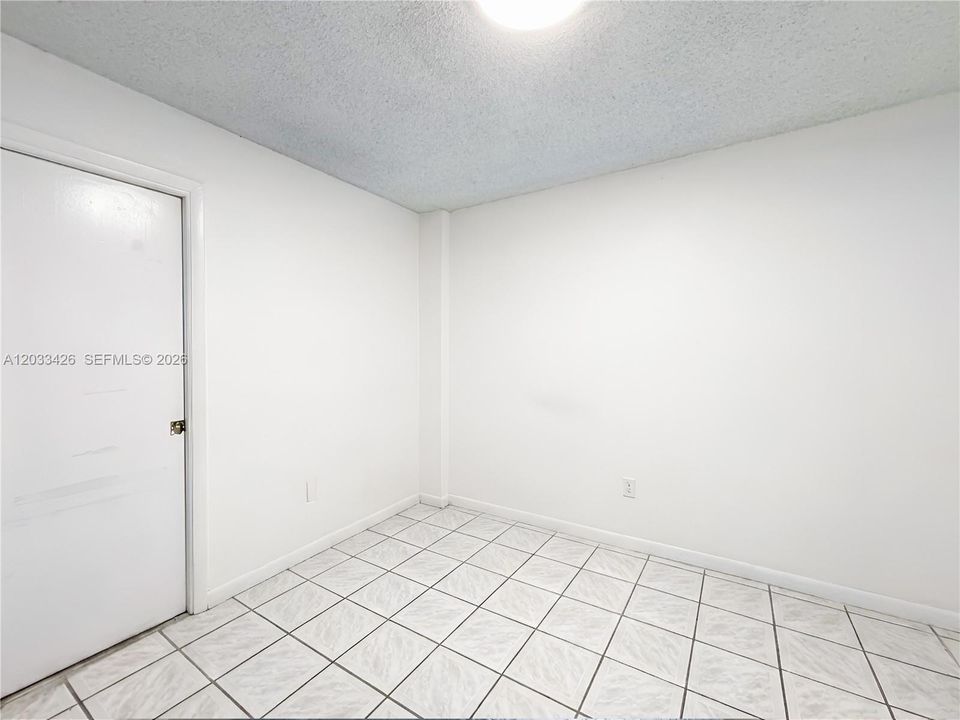 En Venta: $149,900 (2 camas, 2 baños, 800 Pies cuadrados)
