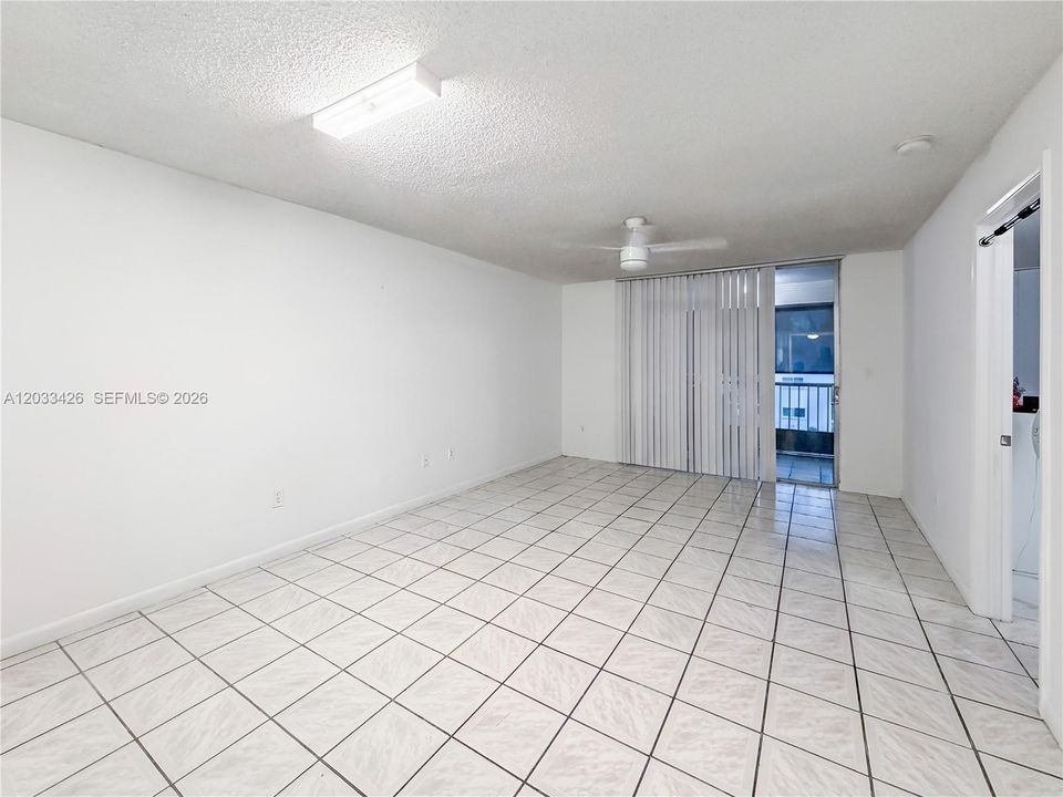 En Venta: $149,900 (2 camas, 2 baños, 800 Pies cuadrados)