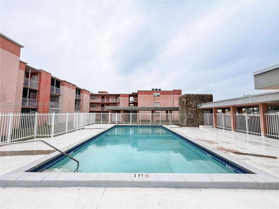 En Venta: $149,900 (2 camas, 2 baños, 800 Pies cuadrados)