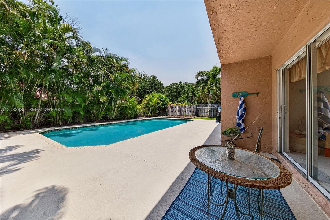 For Sale: $579,000 (3 beds, 2 baths, 1925 Square Feet)