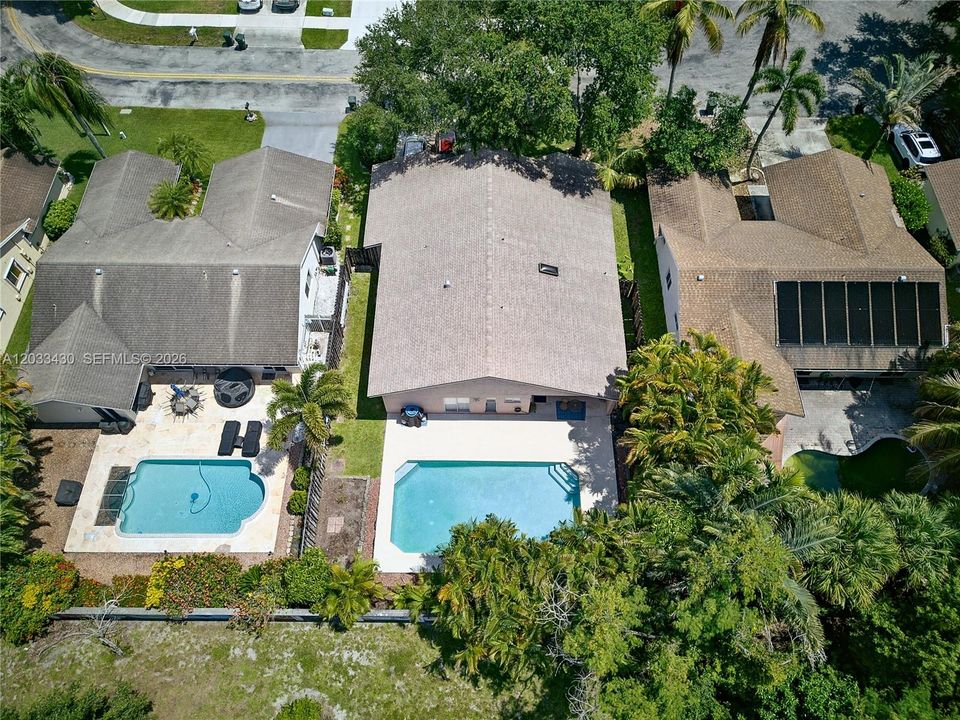 For Sale: $579,000 (3 beds, 2 baths, 1925 Square Feet)