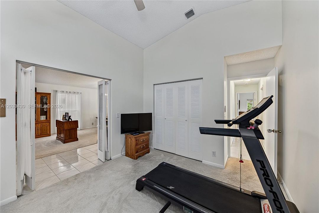 For Sale: $579,000 (3 beds, 2 baths, 1925 Square Feet)